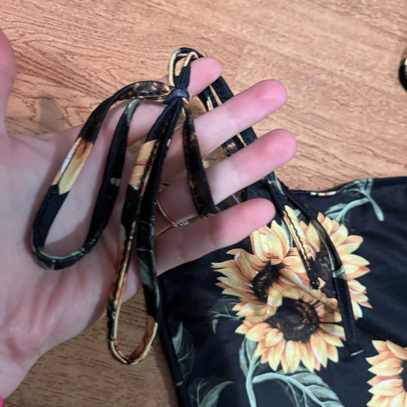 Sunflower dress size small - Picture 2 of 4